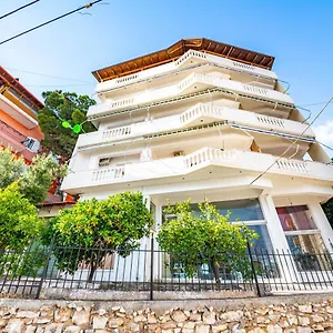 Ideal 2*, Sarandë Albanien